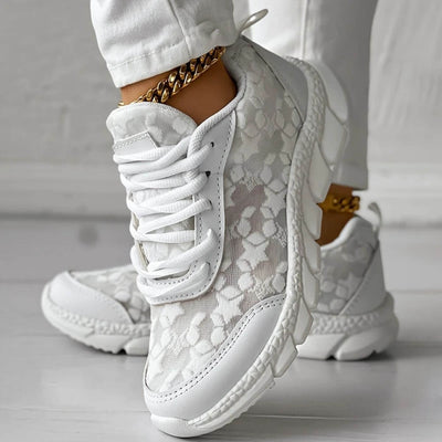 LEVI | Lovely white flower sneakers