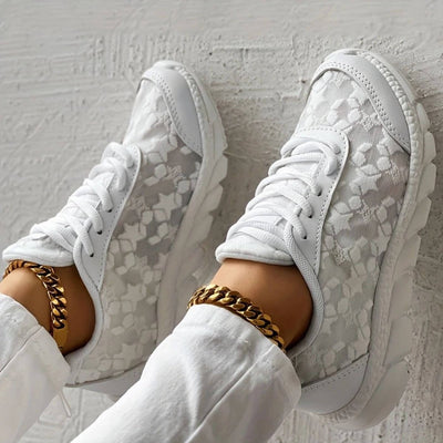 LEVI | Lovely white flower sneakers