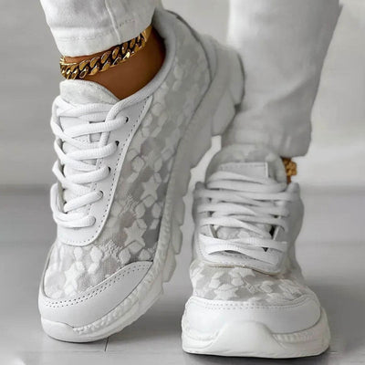 LEVI | Lovely white flower sneakers