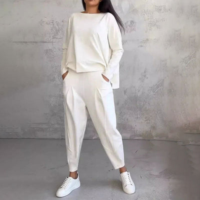 LARA | Relaxing Two Piece Set